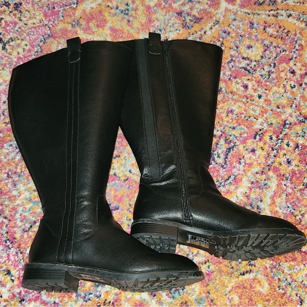 Torrid WIDE CALF contrast stitch knee boots size 10.5 WW